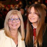 Anna Lewandowska z mamą na premierze filmu "Położna"