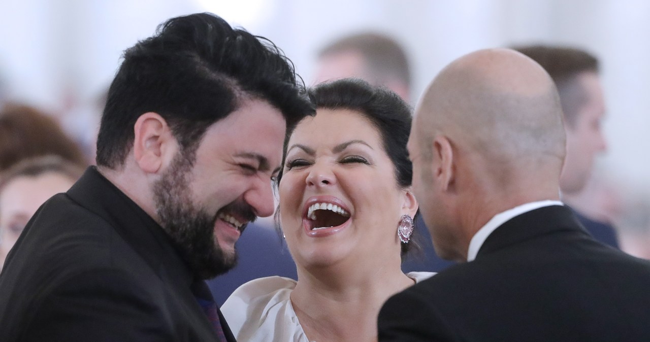 Anna Netrebko: Zaraz przestanie jej być do śmiechu? /Agencja FORUM