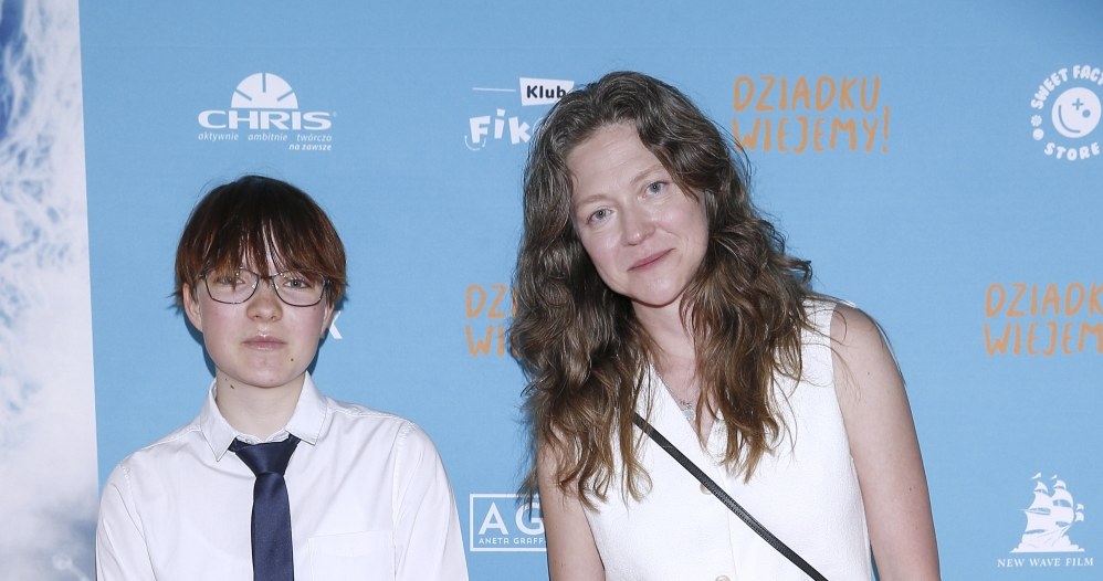 Anna Nowak i Olga Chajdas na premierze filmu "Dziadku, wiejemy!" /AKPA