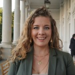 Anna Powierza: Relaksacyjne spacery po cmentarzach