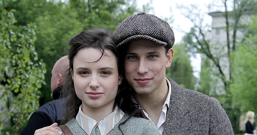 Anna Próchniak i Józef Pawłowski na planie "Miasta 44" /Krzemiński Jordan /AKPA