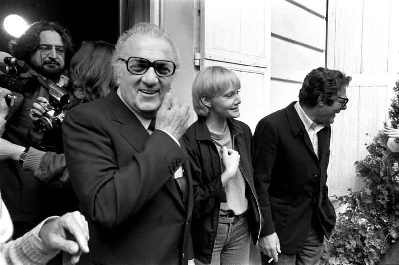 Anna Prucnal (C) z Federico Fellinim (L) i Marcello Mastroiannim (P) /Bertrand LAFORET/Gamma-Rapho /Getty Images