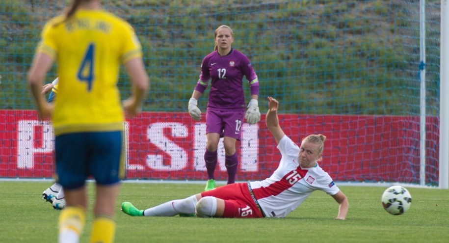 Anna Szymańska (C) i Agata Guściora (P)  na zdj. z 2016 r. /	Grzegorz Michałowski   /PAP