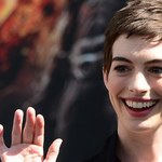 Anne Hathaway i roboty