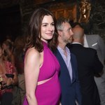 Anne Hathaway promienieje w ciąży!