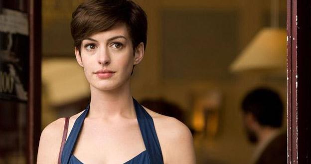 Anne Hathaway w filmie "Jeden dzień" /materiały dystrybutora