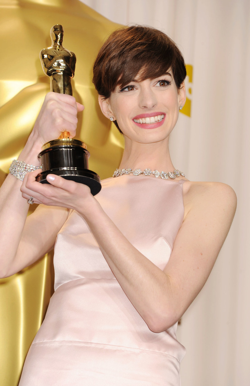 Anne Hathaway z Oscarem. Radość udawana /Jeffrey Mayer/WireImage /Getty Images