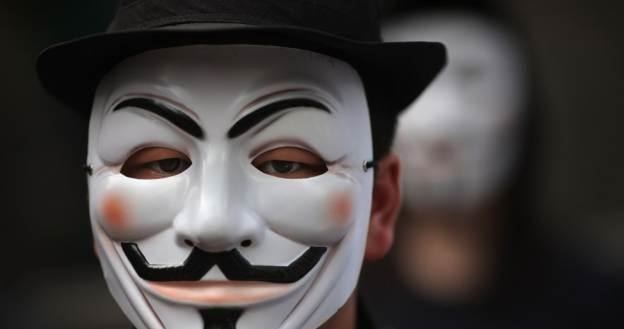 Anonimowi uderzyli w Australii - chcą walczyć o wolność internetu /AFP