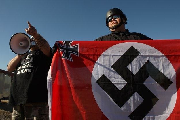 Anonimowi wypowiadają wojnę neonazistom /AFP