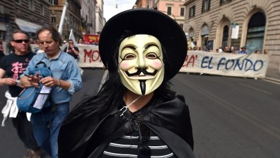 Anonymous kontra czeskie ministerstwo finansów. Hakerzy zaatakowali strony firm szefa resortu