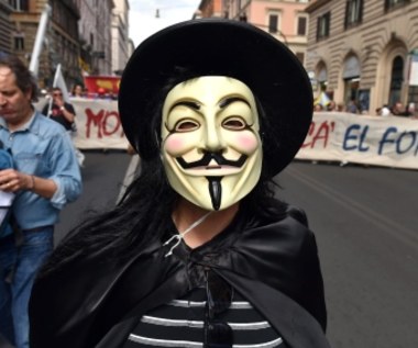 Anonymous kontra czeskie ministerstwo finansów. Hakerzy zaatakowali strony firm szefa resortu