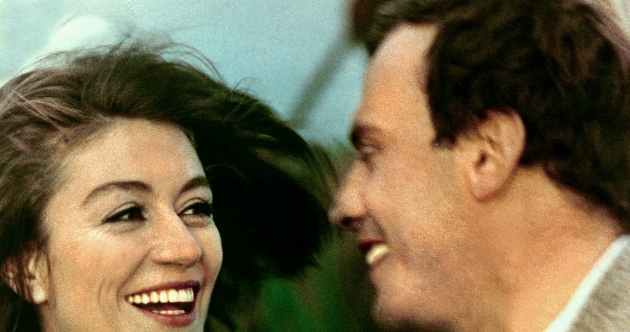 Anouk Aimée i Jean-Louis Trintignant w filmie "Kobieta i mężczyzna" /AF Archive/Mary Evans Picture Library /East News