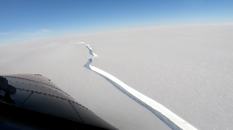 Antarktyda: Od lodowca oderwała się góra lodowa wielkości Londynu; zdj. ilustracyjne / British Antarctic Survey /YouTube