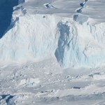 Antarktyda spływa. Utrata lodu zaowocuje podniesieniem poziomu mórz 