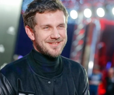 Antek Królikowski już nie ukrywa nowej ukochanej. Pokazali się razem na imprezie