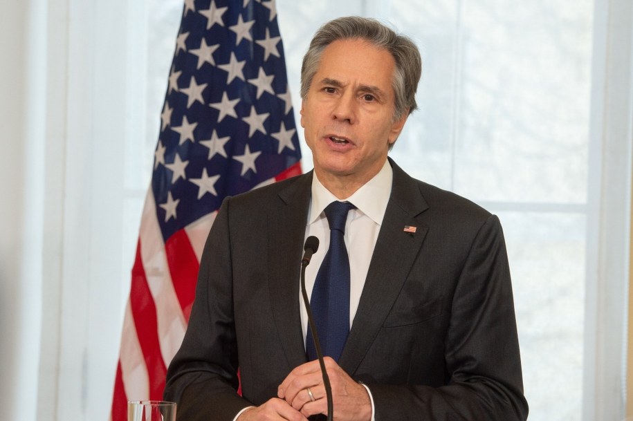 Anthony Blinken stwierdził, że każdy rząd musi sam zdecydować o tym, czy przekaże broń Ukrainie /RAIGO PAJULA / ESTONIAN PRIME MINISTER OFFICE / HANDOUT /PAP/EPA