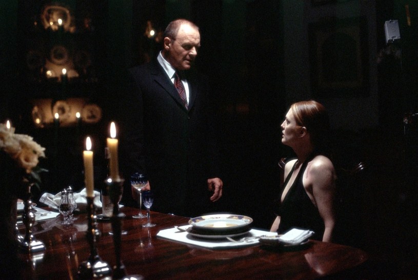 Anthony Hopkins i Julianne Moore w filmie "Hannibal", fot. Phil Bray / MGM /Universal Pictures /Getty Images