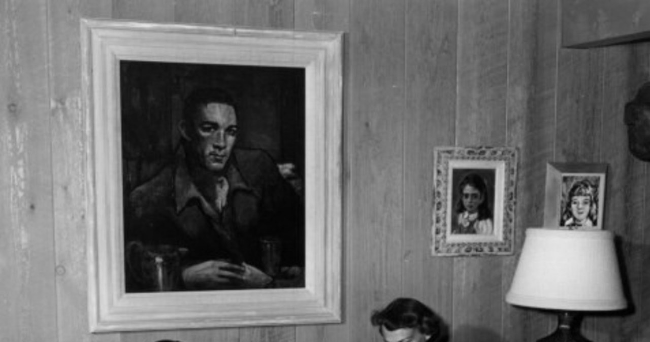 Anthony Quinn z żoną Katherine i trójką dzieci w 1952 roku /AKG Images /East News