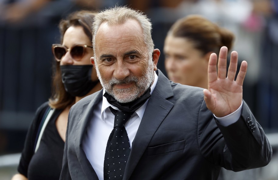 Antoine Dulery na pogrzebie Jean-Paula Belmondo /IAN LANGSDON /PAP/EPA