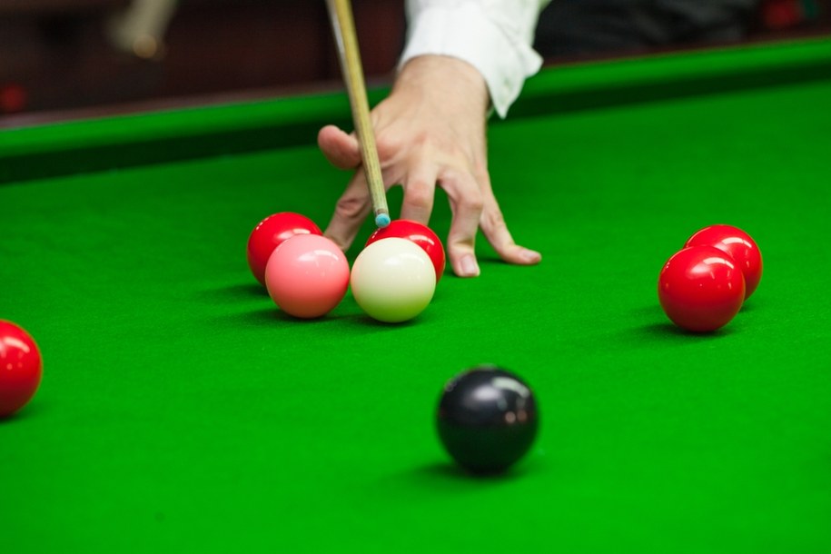 Antoni Kowalski przechodzi do historii. Polak wśród najlepszych snookerzystów świata /Shutterstock