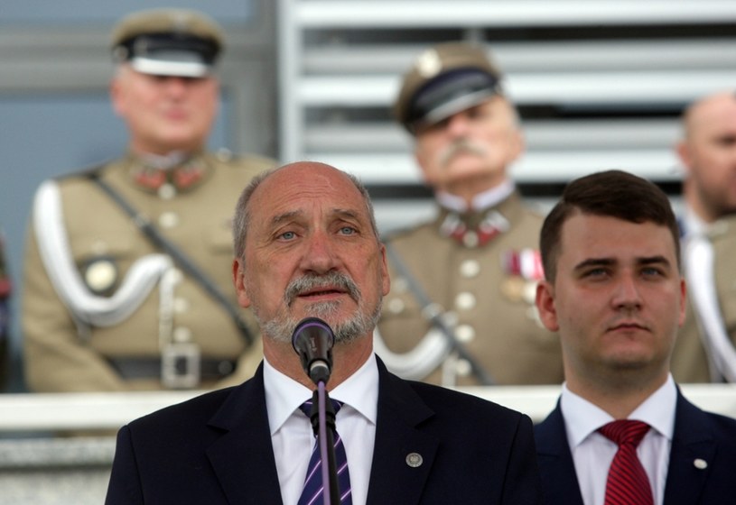 Antoni Macierewicz i Bartłomiej Misiewicz /Paweł Malecki /East News