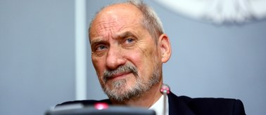 Antoni Macierewicz: Jeszcze w tym roku śmigłowce Black Hawk trafią do sił specjalnych