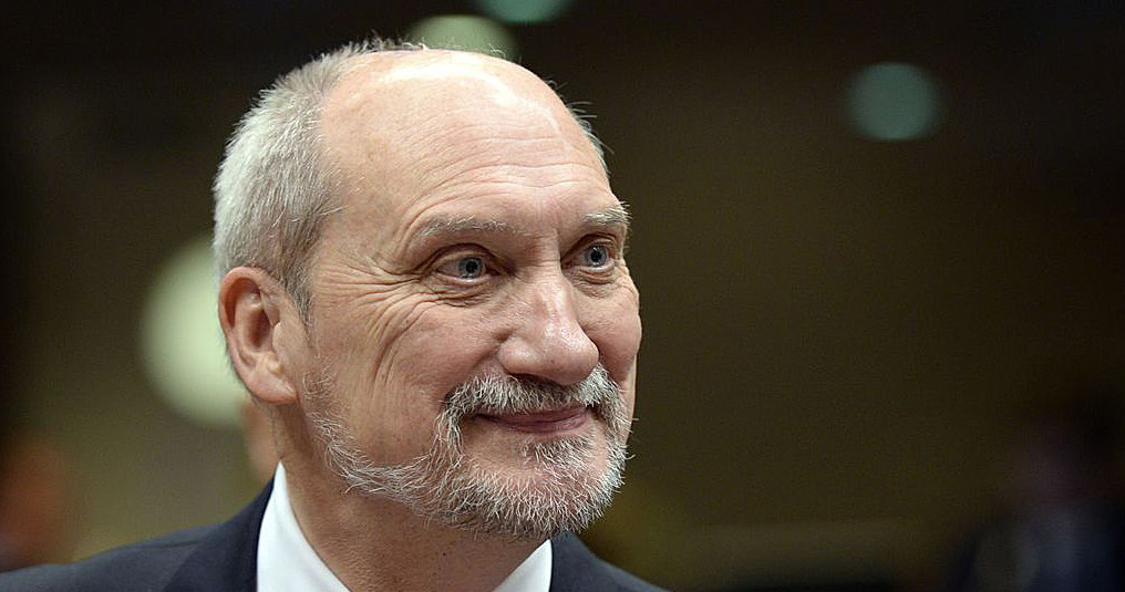 Antoni Macierewicz, szef MON /AFP