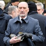 Antoni Macierewicz: Tu-154 zniszczony eksplozją. Raport w poniedziałek