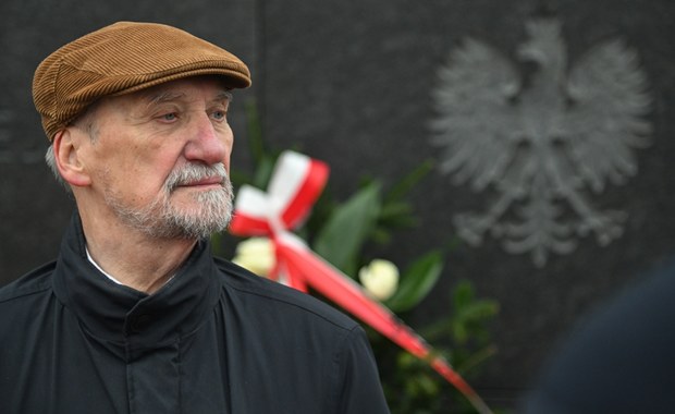 Antoni Macierewicz zatrzymany do policyjnej kontroli. Zasłonił się immunitetem