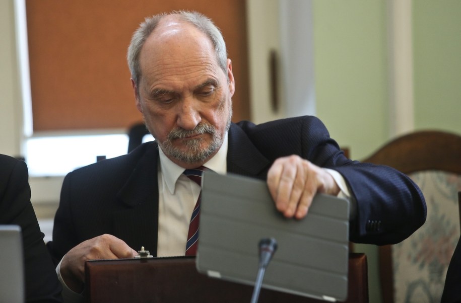 Antoni Macierewicz /Rafał Guz /PAP