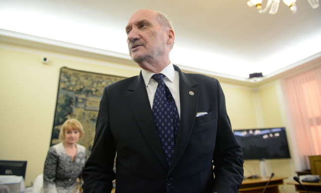 Antoni Macierewicz /Jakub Kamiński   /PAP