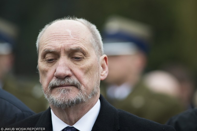 Antoni Macierewicz /Jakub Wosik  /Reporter