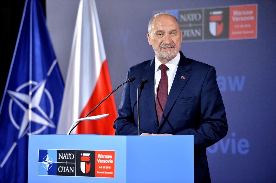Antoni Macierewicz /Jacek Turczyk /PAP