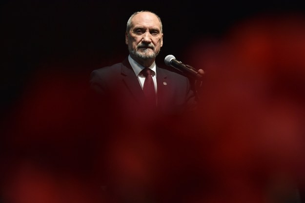 Antoni Macierewicz /Jacek Bednarczyk /PAP