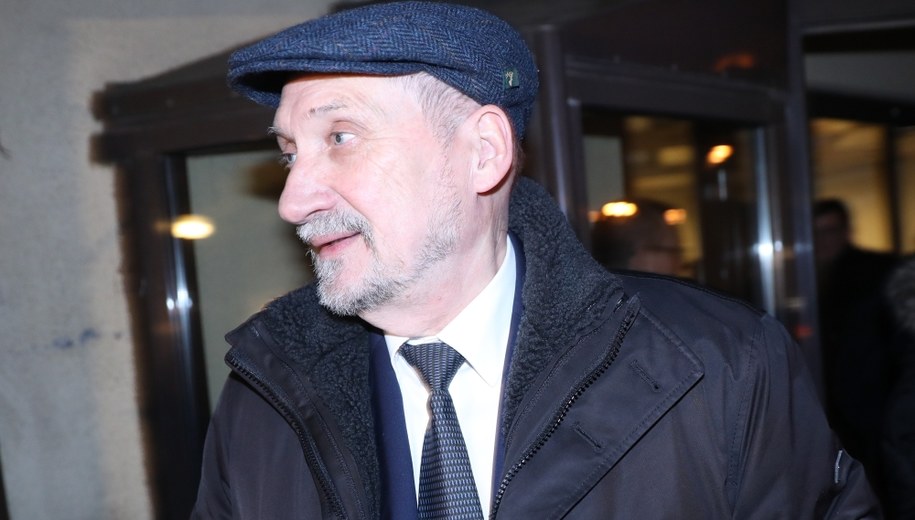 Antoni Macierewicz /Rafał Guz /PAP