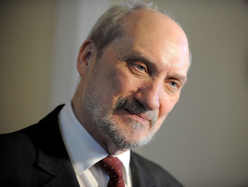 Antoni Macierewicz /AFP