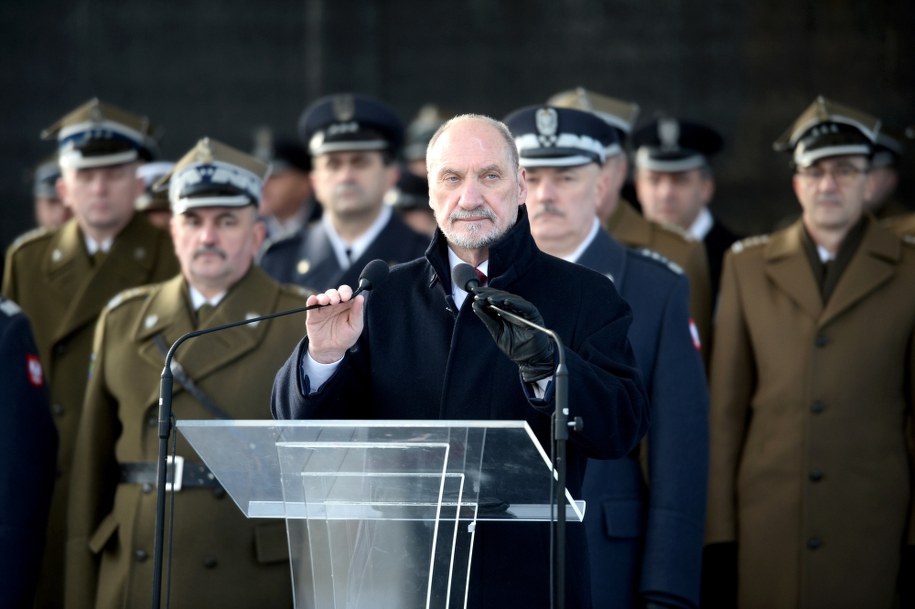 Antoni Macierewicz /Jacek Turczyk /PAP