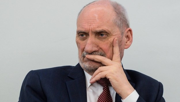 Antoni Macierewicz / 	Jakub Kamiński    /PAP