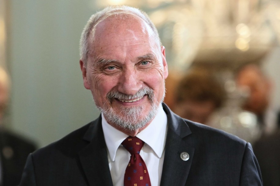 Antoni Macierewicz / 	Leszek Szymański    /PAP