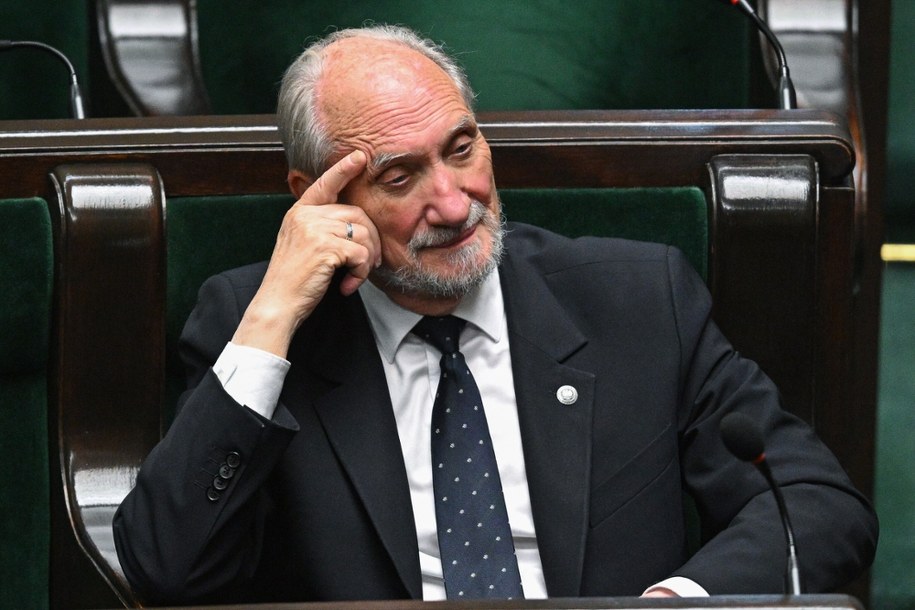 Antoni Macierewicz /Radek Pietruszka /PAP