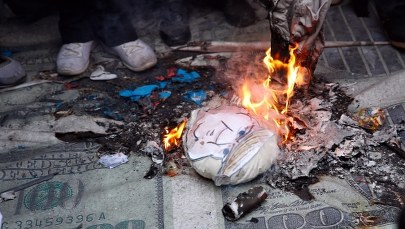 Antyamerykański protest w rocznicę ataku na ambasadę USA w Teheranie