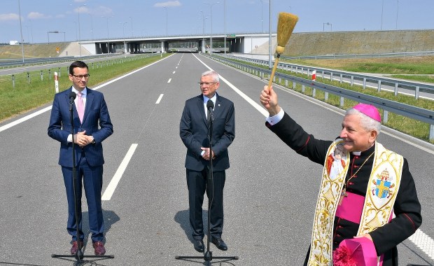 Antybohater filmu "Zabawa w chowanego" jednak nie udzieli w sobotę święceń kapłańskich
