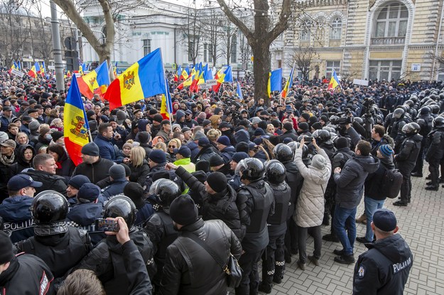 Antyrządowe protesty w Mołdawii, do których doszło pod koniec lutego /DUMITRU DORU /PAP/EPA