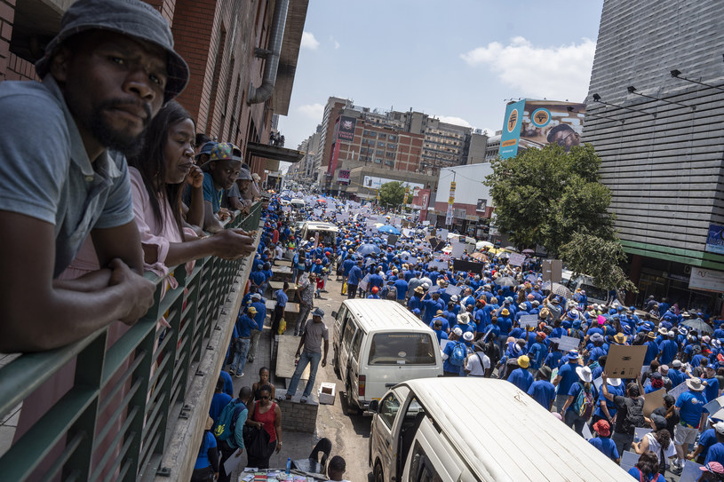 Antyrządowe protesty w RPA /IHSAAN HAFFEJEE/ANADOLU AGENCY  /INTERIA.PL/AFP