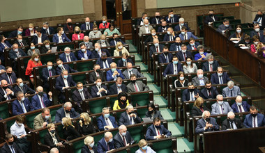 "Antysanitaryści" z PiS stawiają wymagania premierowi