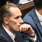 "Antysemicki horror". Ambasada Izraela grzmi po tym, co zrobił w Sejmie poseł Konfederacji