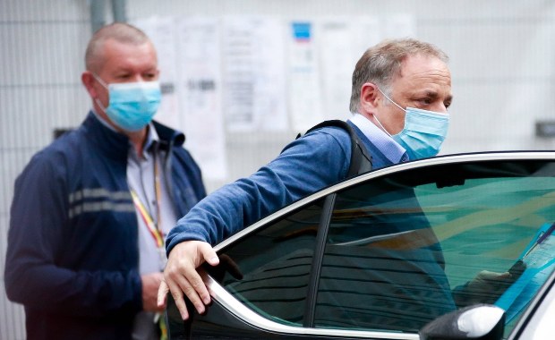 Antyszczepionkowiec kontra wirusolog, a w tle... salsa. Nietypowy proces 