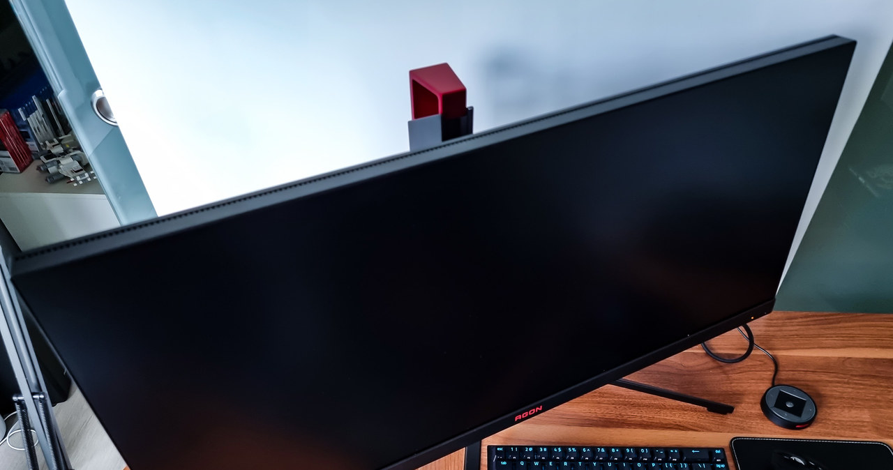 AOC AGON AG344UXM /materiały prasowe