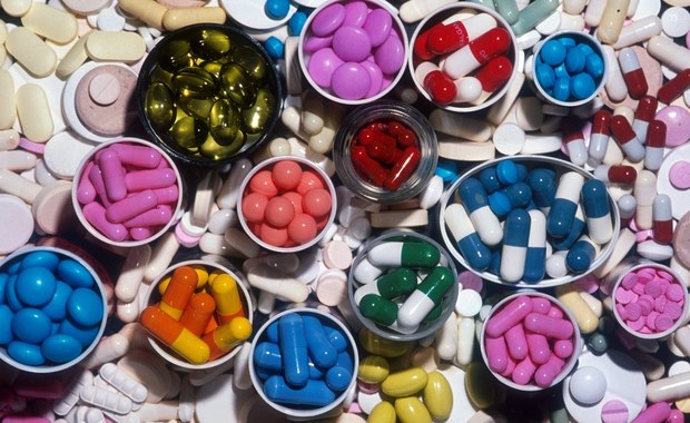 Apel brytyjskiego rządu do firm farmaceutycznych: Gromadźcie zapasy leków