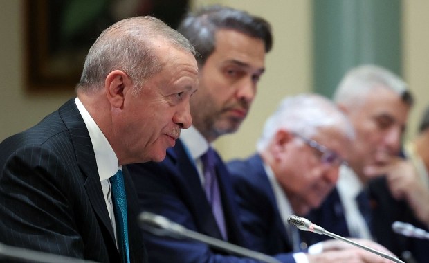 Apel Erdogana o pokój. Putin i Zełenski wciąż daleko od stołu negocjacyjnego